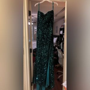 Emerald prom dress